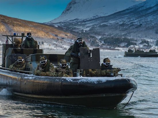 Северный флот пообещал принять меры из-за наращивания сил НАТО в Арктике
