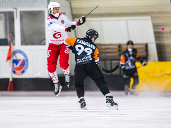 Сибирское дерби: хоккейный «Енисей» обыграл кемеровский «Кузбасс»