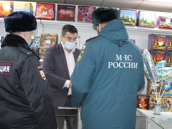 МЧС начало масштабную проверку продавцов пиротехники на Алтае