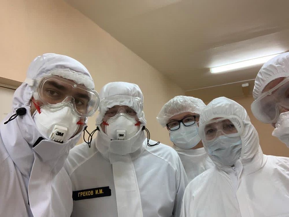 Работа как броня: Игорь Греков посетил «красные зоны» во всех рязанских больницах