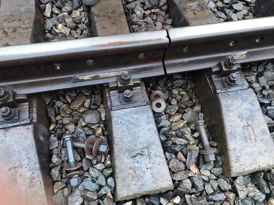 Похитителям железнодорожных стыков из Карелии грозит по 5 лет