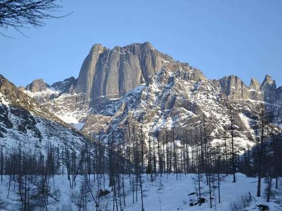 В Бурятии тихо переименовывают одну из самых красивых гор