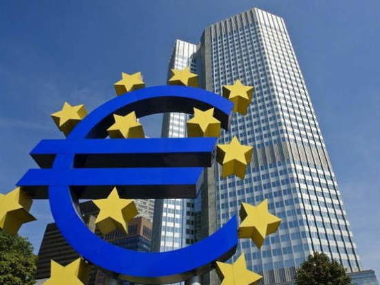 EZB вновь увеличивает помощь экономике Евросоюза