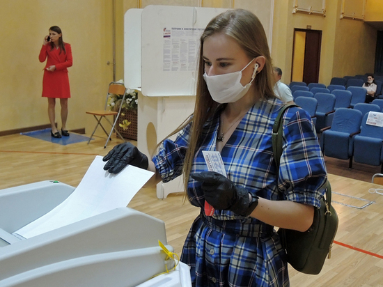 Эксперты считают, что у "Единой России" есть все шансы получить конституционное большинство в Госдуме