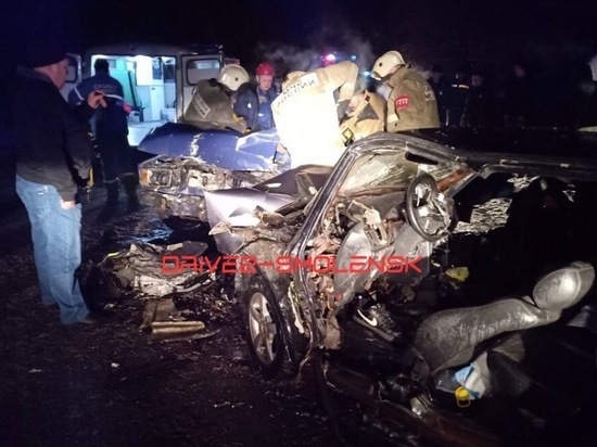 Четверо смолян пострадали в страшном ДТП в Кардымовском районе