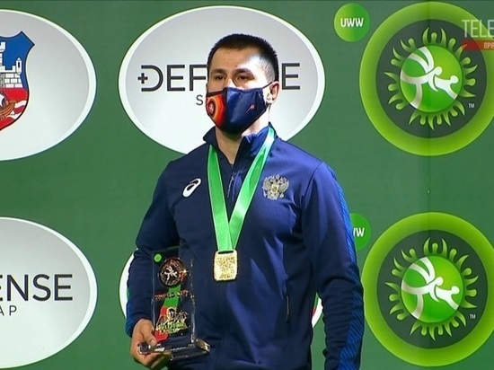 Новосибирский борец Роман Власов завоевал Кубок мира – 2020