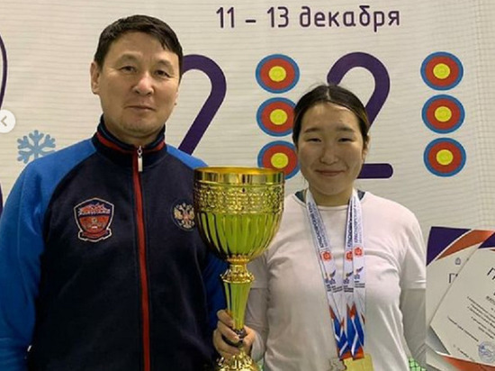 Лучница из Якутии завоевала золотую и серебряную медали чемпионата Сибири и ДФО