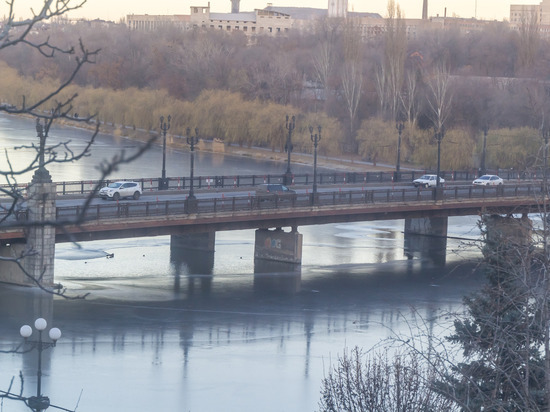 Гололед и ветер будут держаться в ДНР еще несколько дней