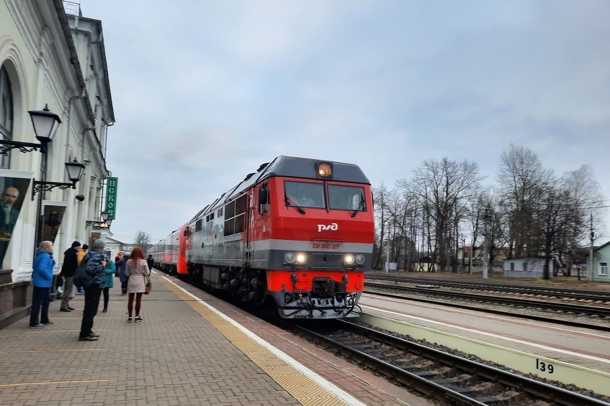 электричка великие луки псков. поезд псков великие луки. электричка псков великие луки. псков великие луки поезд великие луки. электричка великие луки псков.