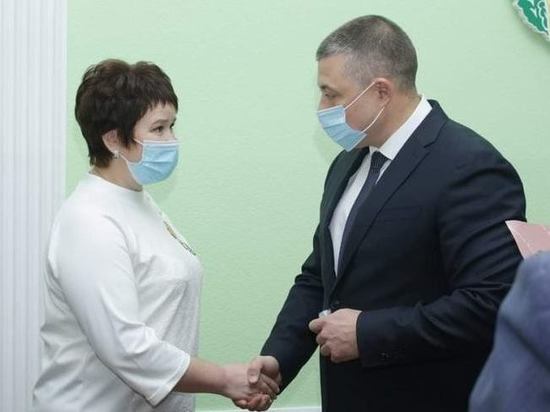  Медсестру из Мичуринска наградили медалью за вклад в борьбу с коронавирусом