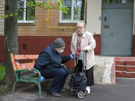 Риск подхватить вирус от родственника минимален