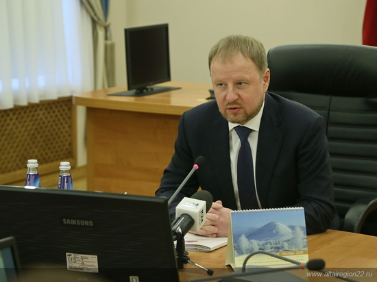 Глава Алтайского края Виктор Томенко внес изменения в свой ковидный указ