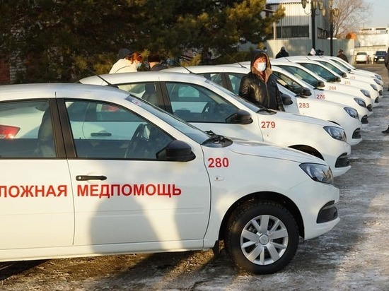 Челябинский Детский фонд закупил партию машин скорой помощи