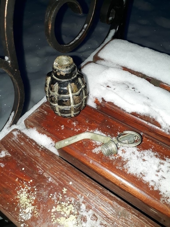 В Иванове на Привокзальной площади обнаружили гранату