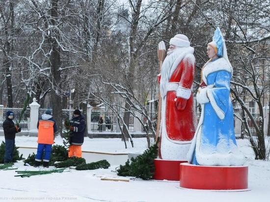 В «Наташкином парке» в Рязани начали собирать 11-метровую ель