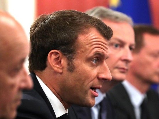Президент Франции сдал положительный тест