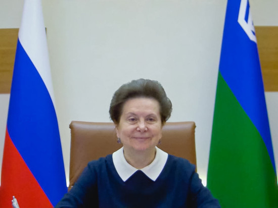 Наталья Комарова выступила на Днях сотрудничества в Югре