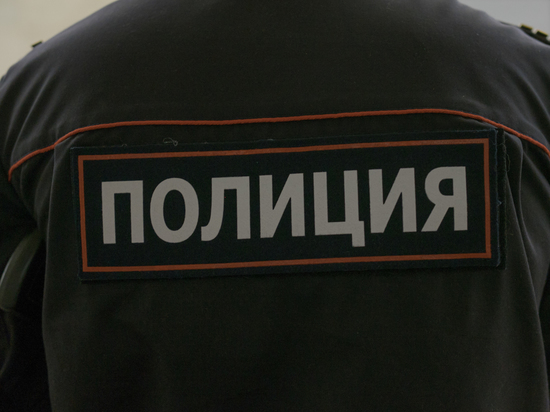 Тело мужчины в луже крови нашли в московском здании Ространсмодернизации