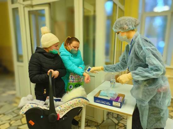 Псковские врачи рассказали, как им помогают волонтеры