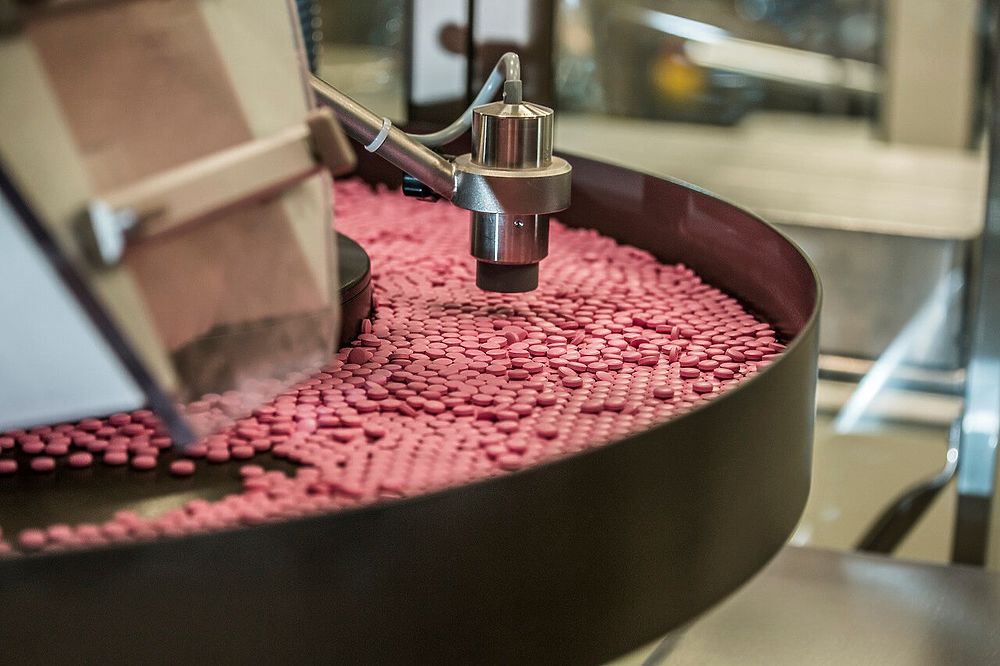 Берлин хеми менарини logo. Берлин хеми менарини. Берлин хеми калуга. Берлин хеми калуга. Берлин хеми калуга.