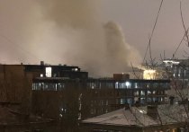 На Ленинградском проспекте в Москве загорелось административное 7-этажное здание
