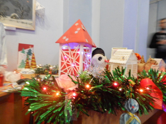 Луганские студенты провели благотворительную ярмарку