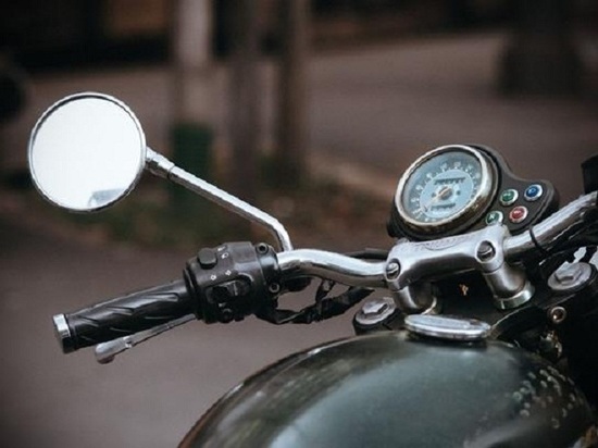 В калмыцкой столице за кражу мотоцикла осуждены два грабителя