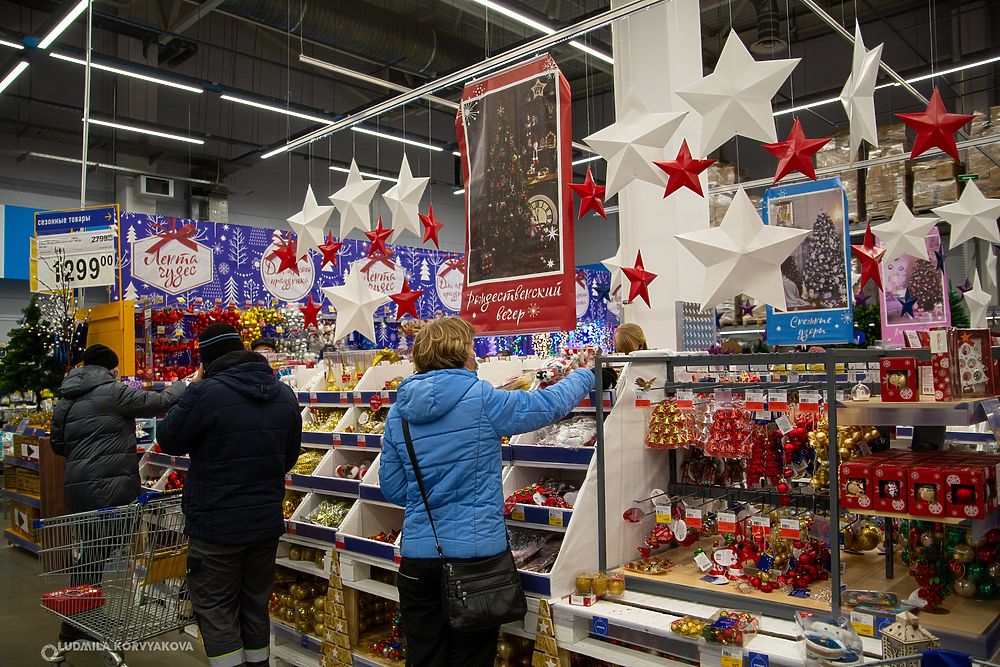 Здравствуй, Новый год: какие сюрпризы готовят сетевые магазины Петрозаводска 