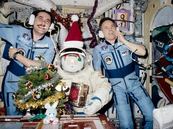 В Кирове можно увидеть, как справляли «Новый год в космосе»