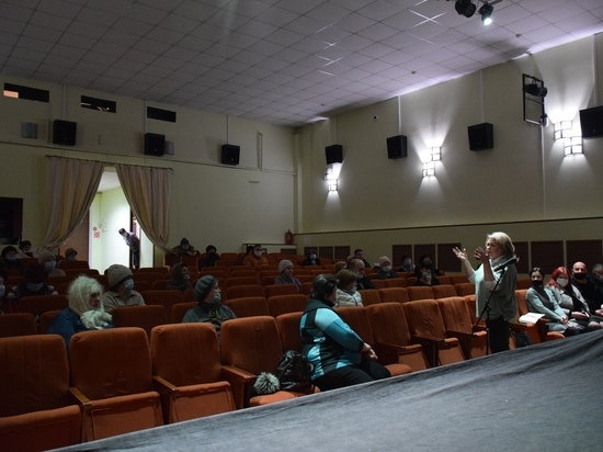 В Тамбове обсудили будущее ярмарки у КДЦ «Мир»