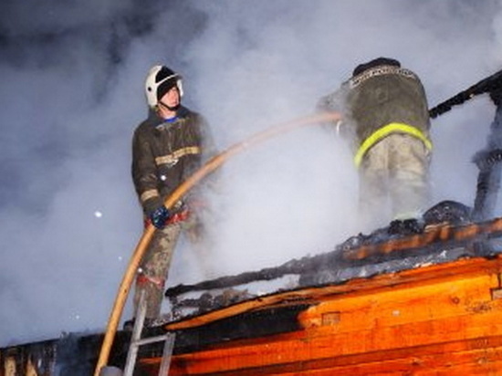 В Иванове ночной пожар в частном доме ликвидировали 28 человек