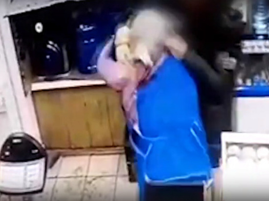 Уфимский таксист задержал бандита, напавшего с ножом на продавца в кафе
