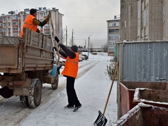 В Кирове усилят работу по вывозу мусора в новогодние праздники