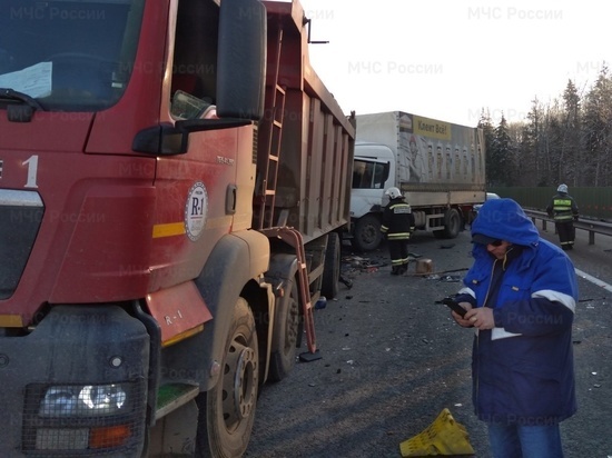 Массовая авария из фур и грузовика произошла на окружной Калуги