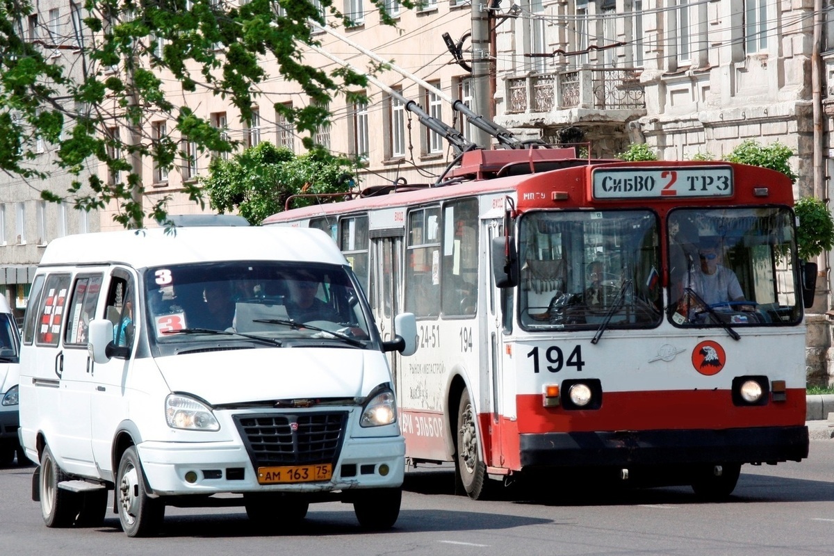 Маршрутки города чита. Чита транспорт. Троллейбус Чита. Общественный транспорт Чита. Маршрутка.