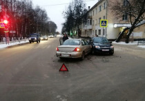 23 декабря в Йошкар-Оле на улице Пролетарской пострадали пешеход и пассажирка.