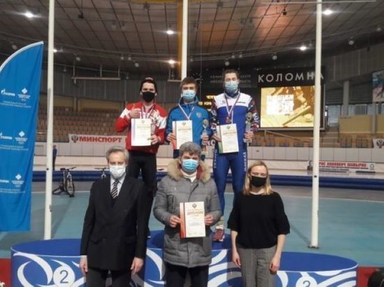 Конькобежец Семен Елистратов завоевал золото чемпионата России