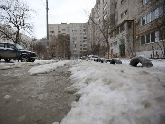 В Волгограде на трех улицах устранили коммунальные аварии