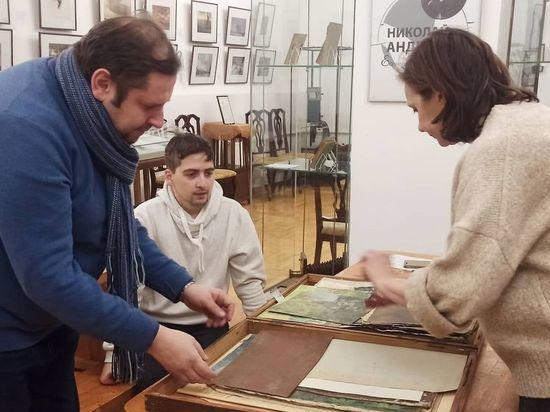 Фонды Серпуховского музея пополнили работами известного художника