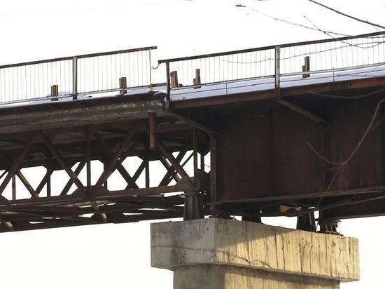 Власти взяли на особый контроль реконструкцию моста в Заринске