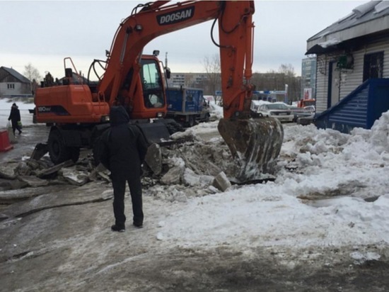 Барнаульский водоканал пригласил автора из телеграмм-канала поработать в составе аварийной бригады