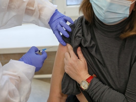 В Волгоградскую область поступила новая партия вакцины от COVID-19