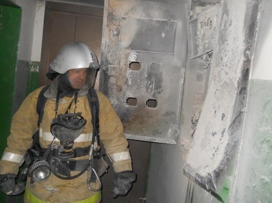 В Иванове в подъезде многоквартирного дома сгорел электрощит