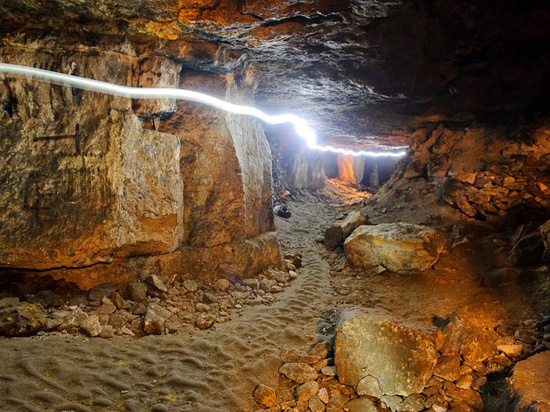 Почему старожилы каменоломен всю жизнь боролись с коммерческими турпоходами в подземные лабиринты
