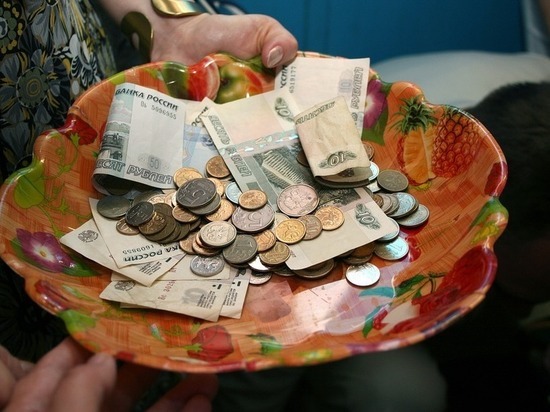 Пенсии за январь жителям края принесут в декабре