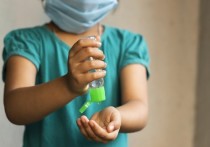 Новое исследование показало, что суперзаразный мутантный штамм коронавируса, обнаруженный в английском графстве Кент, «чаще поражает детей»