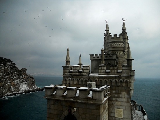 В воскресенье в Крыму усилится ветер: погода на 27 декабря