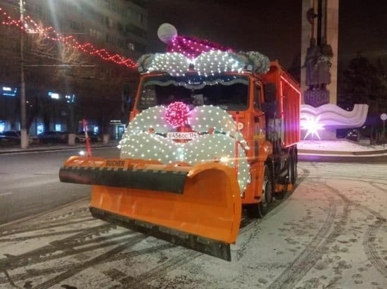 Дорожники Волгоградской борются с последствиями ледяного дождя