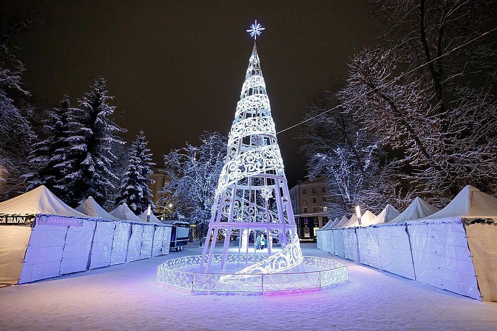 Предновогоднее преображение: как Псков украсили к зимним праздникам