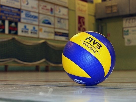 Волейбольный "Кузбасс" потерпел поражение в последнем матче уходящего года